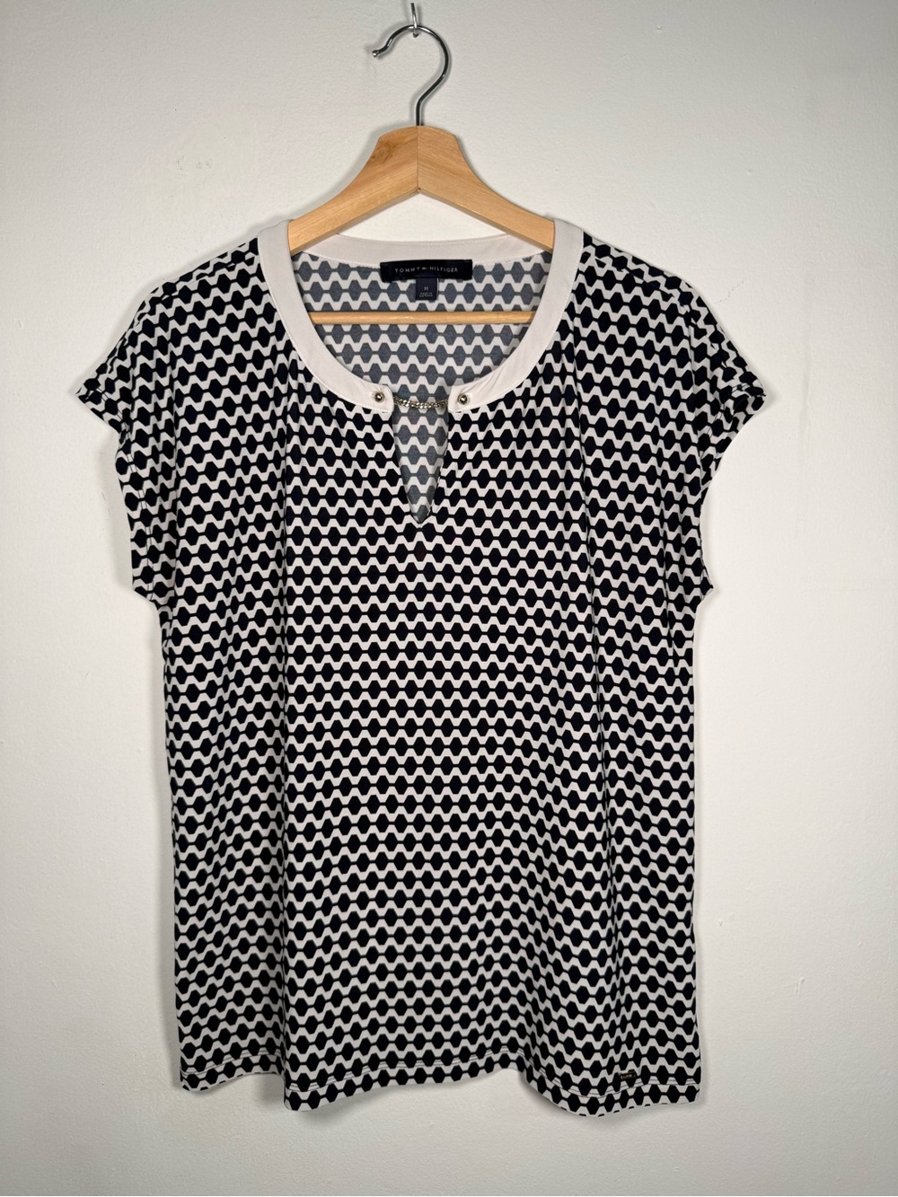 Tommy Hilfiger Black & White Short-Sleeve Geometric Print Top